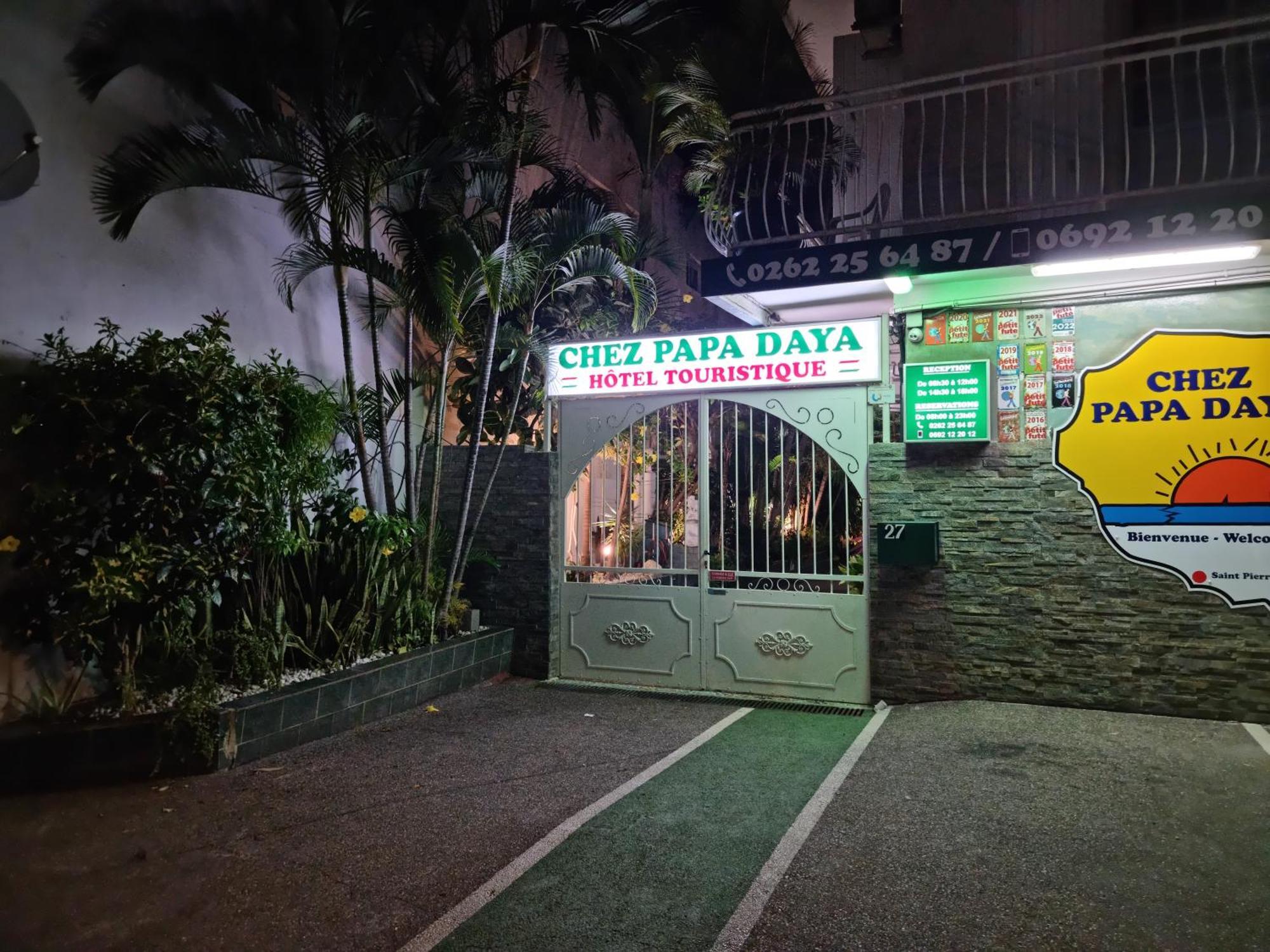 Hotel Chez Papa Daya 圣皮埃尔 外观 照片