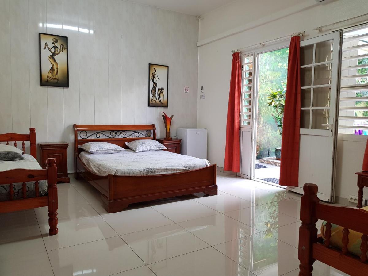 Hotel Chez Papa Daya 圣皮埃尔 外观 照片